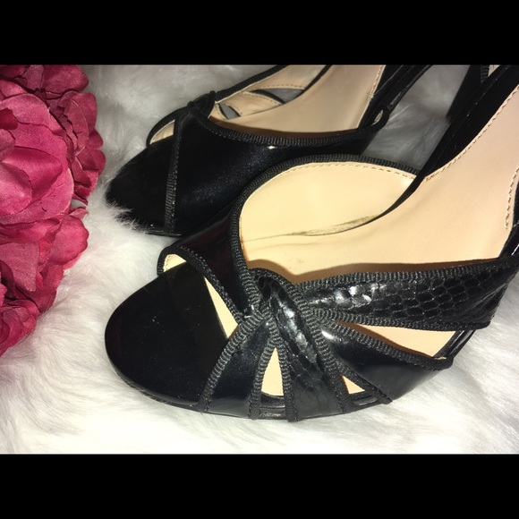 Beautiful Open Toe Heels - Picture 5 of 6